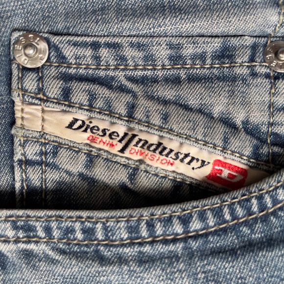 Vintage Diesel Industry Jeans 34x30 Straight Leg Made in Italy - Picture 4 of 12